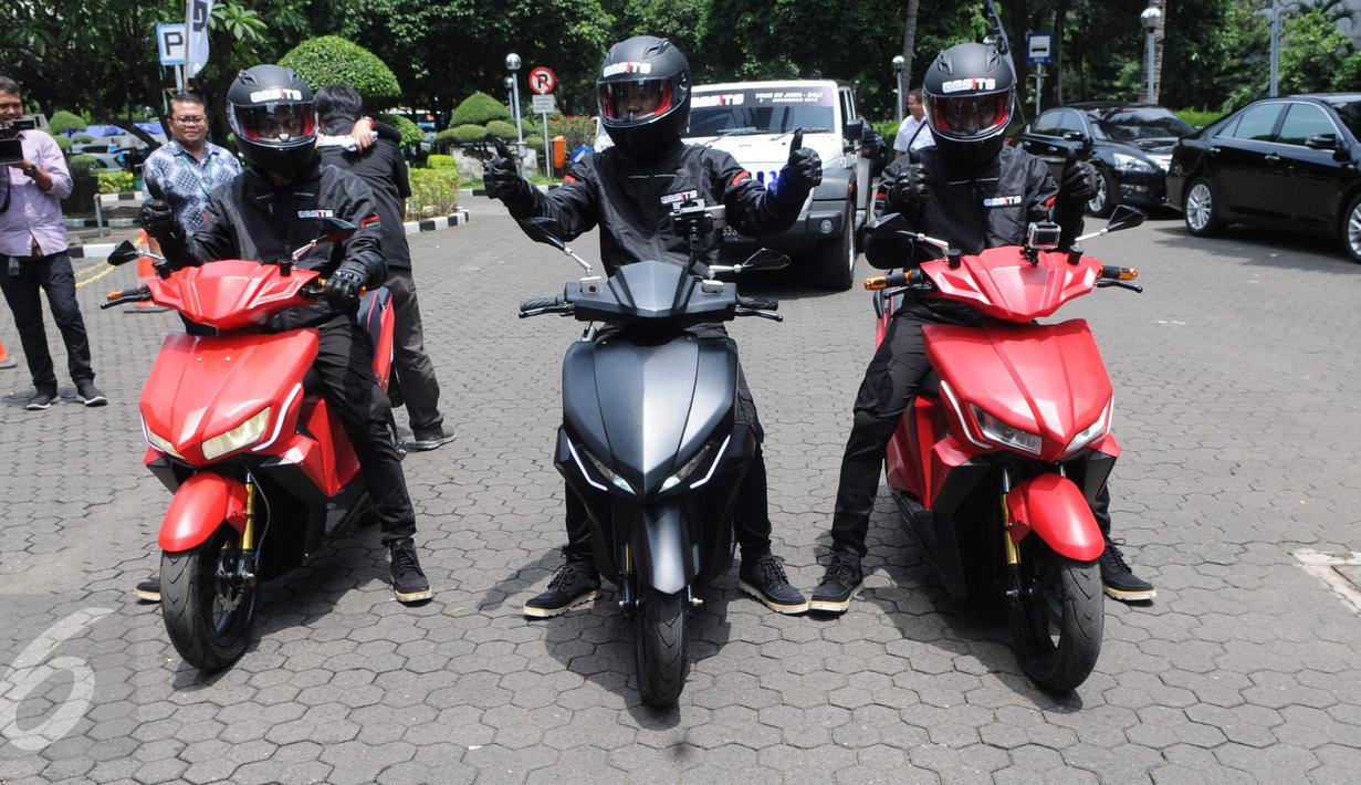  Motor  Listrik  Gesits Jajal Kemampuan Jelajah Jawa Bali  