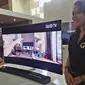 Samsung resmi merilis seri QLED TV dengan teknologi Quantom Dot di Nusa Dua, Bali, Selasa (16/5/2017). (Liputan6.com/Raden Trimutia Hatta)