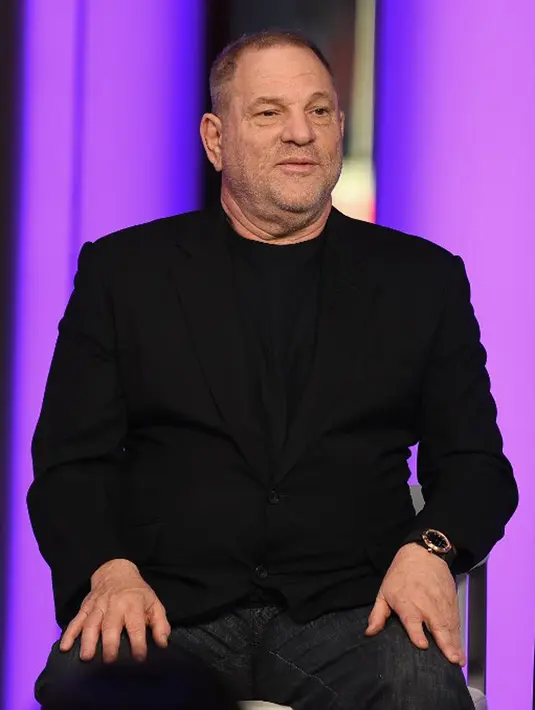 Semakin terbongkarnya kasus pelecehan seksual ini, kehidupan Harvey pun juga semakin berubah. Nama emasnya yang sudah terkenal di segala penjuru, seketika dengan mudahnya hancur begitu saja. (AFP/Matt winkelmeyer)