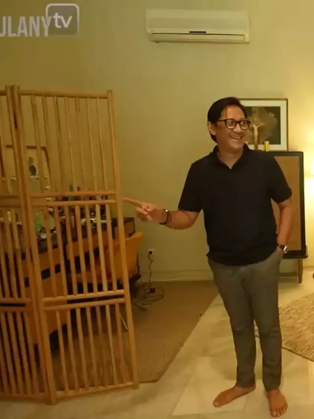 Tinggal di Kontrakan Satu Lantai, Begini Potret Kamar Tidur Sophia Latjuba yang Klasik dengan Lampu Temaram
