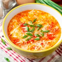 ilustrasi sup telur/copyright by nesavinov on Shutterstock