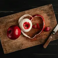 Kandungan Gizi Kulit Apel yang Bermanfaat, Enak Banget untuk Dijadikan Minuman | copyright pexels.com/Julia Filirovska