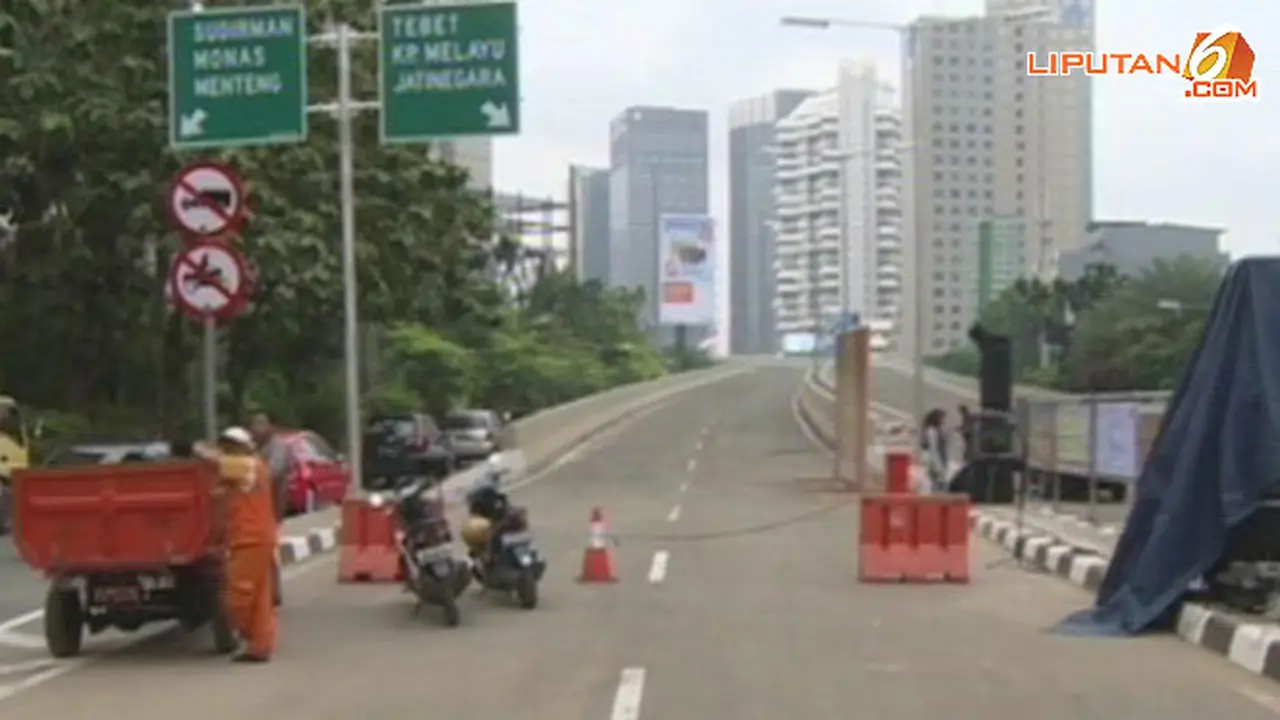 jln-tol-131230b.jpg