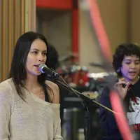 NEV+ Dea dan Sophia Latjuba (Nurwahyunan/Bintang.com)