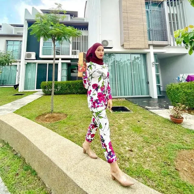 7 Potret Rumah Mewah Tya Arifin Menantu Siti Nurhaliza di Malaysia