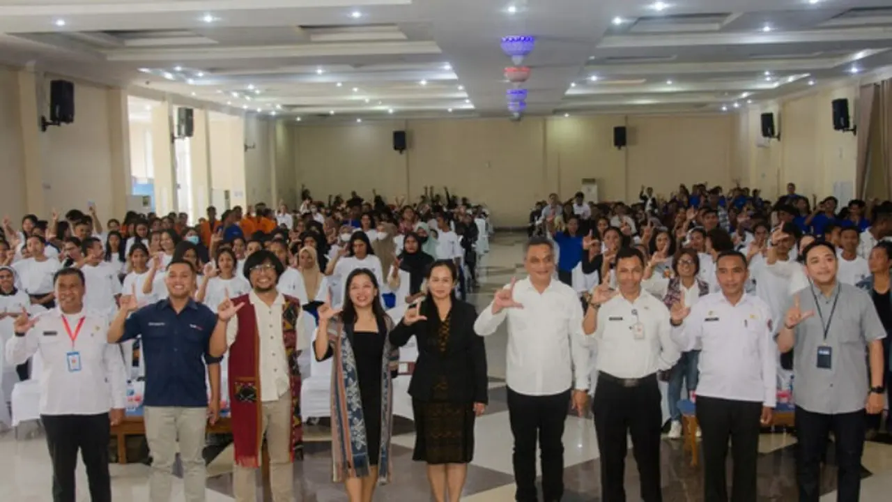 Kemenkominfo Edukasi Seribu Warga Sikka Mengenai Perlindungan Data Pribadi