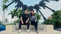 6 Potret Mesra Thalita Latief Bersama Kekasih yang Tengah Liburan di Bali