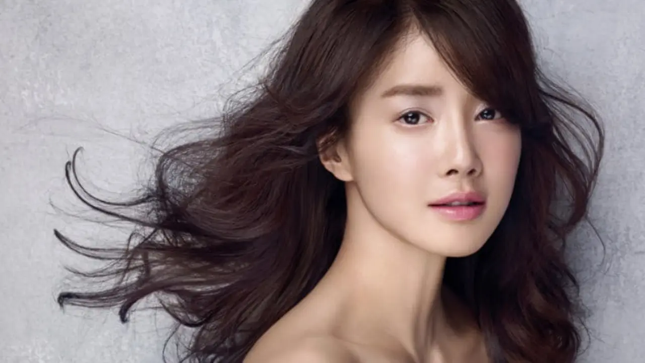 [Bintang] Selamat, Lee Si Young Dikaruniai Anak Pertama