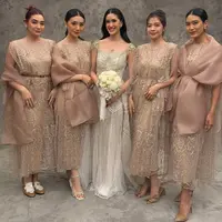 Tampilan ex Member Girlband Princess Jadi Bridesmaid di Pernikahan Elma Agustin. [@alikaislamadina]