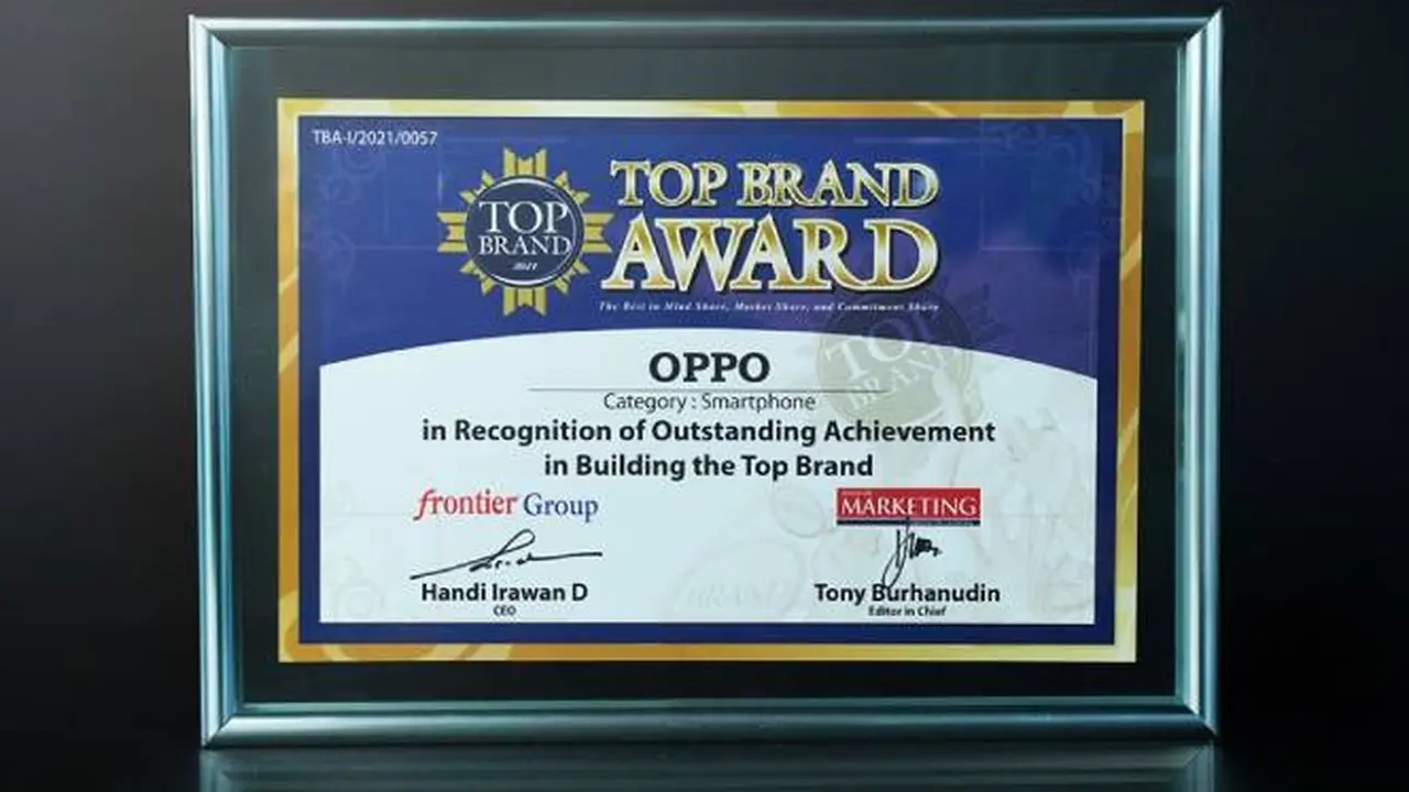 OPPO Raih Top Brand 2021 untuk Kategori Smartphone