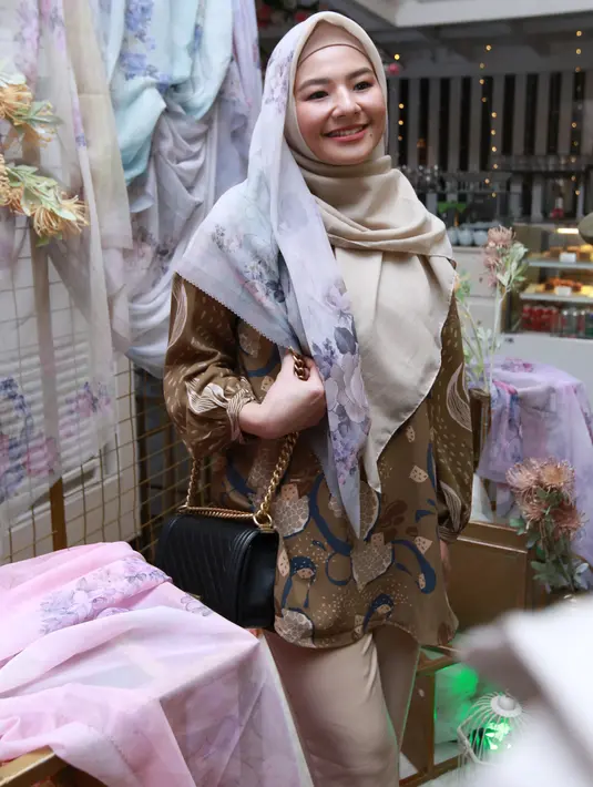 Eriska Rein Berhijab (Deki Prayoga/Dream.co.id)