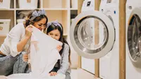 Tips Laundry Darurat Saat Baju Lebaran Kena Noda Makanan, Auto Bersih dengan Aman