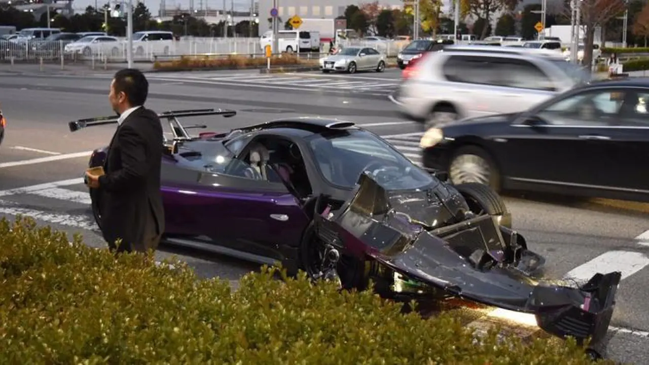 Pagani Zonda Zozo terlibat kecelakaan (GT Spirit)