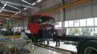 Rakit Truk Berat Makan Waktu Dua Hari