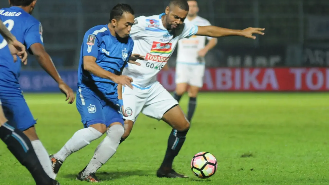 Arema Vs PSIS