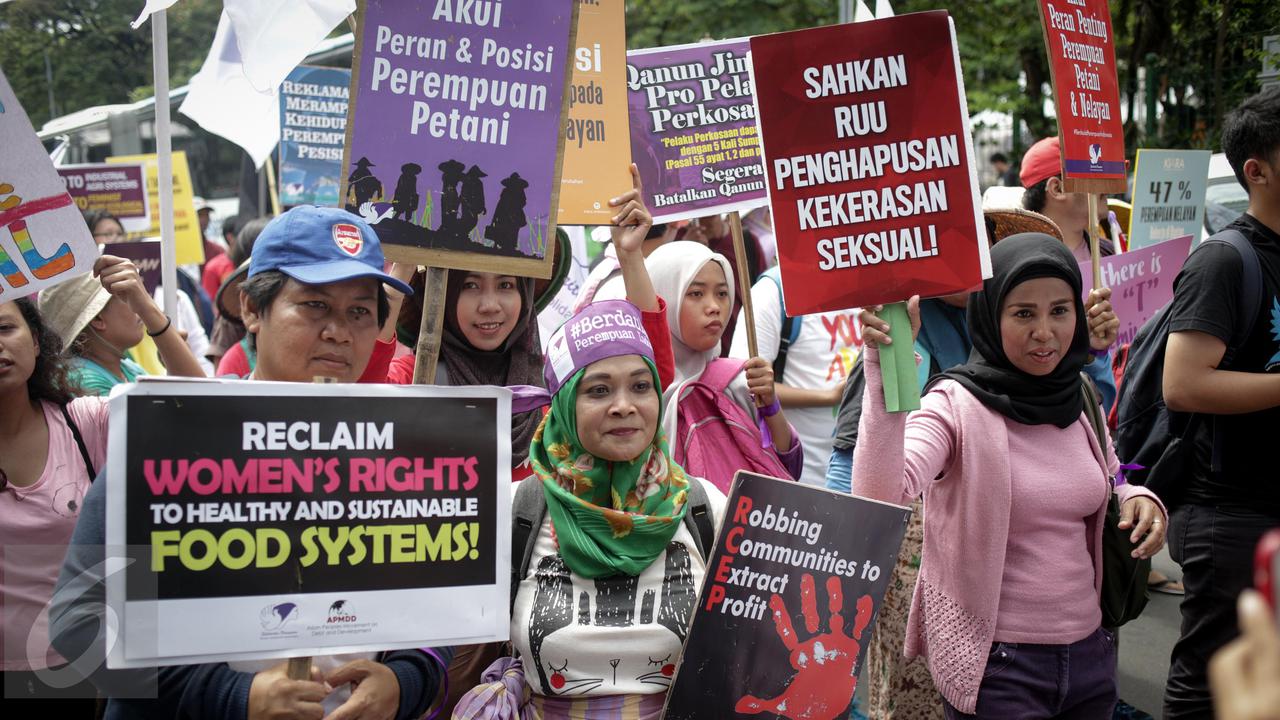 Peringati Hari Perempuan Internasional, Sejumlah Wanita Gelar Aksi