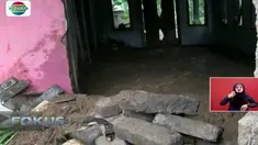 Sebagian warga korban longsor memilih mengungsi ke lokasi yang lebih aman.