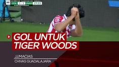 Berita video selebrasi gol ala pegolf dari JJ.Macias yang dipersembahkan untuk Tiger Woods.