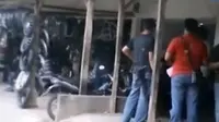 Kampung Penadah Sepeda Motor Curian di Bogor Digerebek