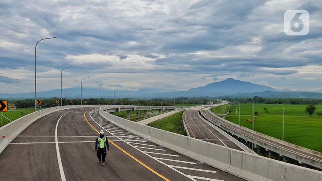 Progres pembangunan tol Cisumdawu