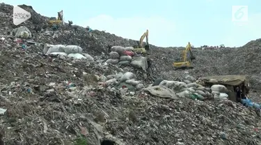 Kisruh pengolahan sampah DKI Jakarta hingga saat ini belum juga berakhir. Walikota Bekasi, Rahmat Effendi, Minggu Petang, mendatangi lokasi pengolahan air sampah, di TPST Bantar Gebang, Bekasi.