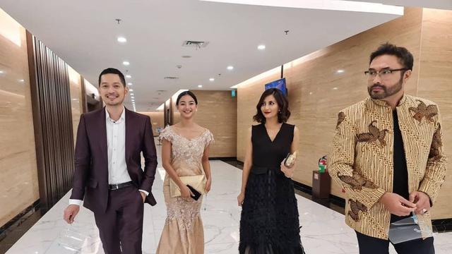 Jadi Suami Istri di Sinetron, Ini 6 Potret Glenca Chysara dan Evan Sanders