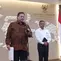 Menteri Koordinator Perekonomian, Airlangga Hartarto dan Wakil Menteri Keuangan Suahasil Nazara dalam konferensi pers perkembangan isu perekonomian terkini, di Kantor Kemenko, Jakarta, Kamis (18/4/2024).(Tira/Liputan6.com)