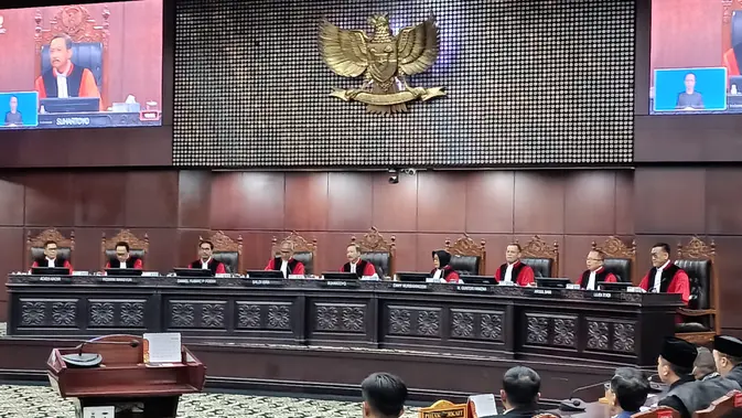 Mahkamah Konstitusi Tolak Gugatan Ijazah Gibran