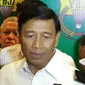 Wiranto memberikan konferensi pers setelah terpilih sebagai Ketua Umum PBSI 2016-2020, Senin (31/10/2016). (Bola.com/Fahrizal Arnas)