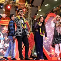 Shakti Arora dan Radhika Madan hadir di acara Meet and Greet bersama para penggemarnya. Dipandu oleh Rina Nose dan Gilang Dirga sebagai host, acara Meet and Greet pun semakin ramai dengan suara gemuruh para penontonnya. (Adrian Putra/Bintang.com)