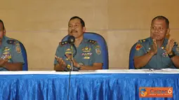 Citizen6, Surabaya: Jam Komandan yang diikuti 1.200 prajurit dan PNS Kobangdikal diisi dengan Pisah kenal Wadan Kobangdikal, yang digelar di gedung Moeljadi dan RE. Martadinata, Bumimoro, Surabaya, Selasa (4/9). (Pengirim: Penkobangdikal).