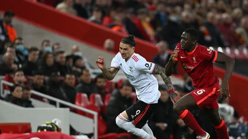 Darwin Nunez di laga Liverpool vs MU (Photo: AFP/PAUL ELLIS)