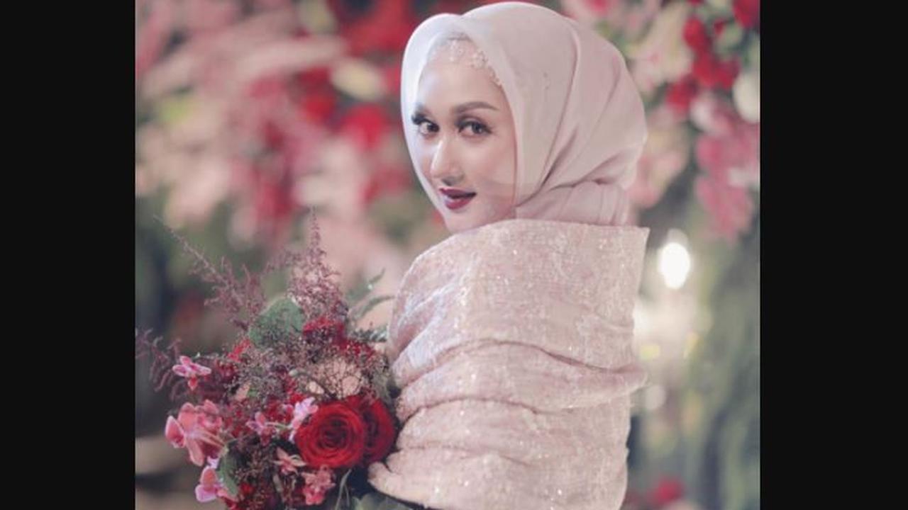 6 Pesohor Merayakan Momen Bahagia dalam Balutan Karya Barli Asmara