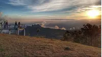 Puncak Gunung Wololobo. (dok.Instagram @eddie.bolang/https://www.instagram.com/p/B_bJ5q2hRs4/Henry)