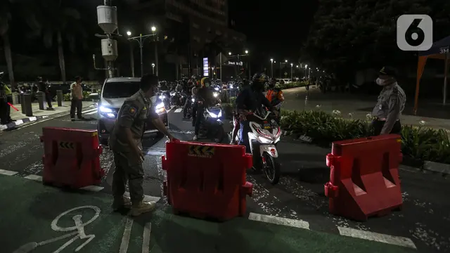 FOTO: Malam Bebas Keramaian Perayaan Tahun Baru 2022