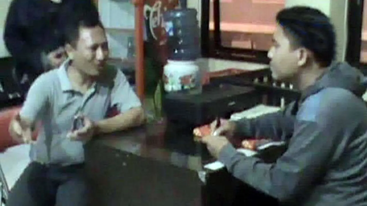 (Lip6siang) PREMAN DOLLY
