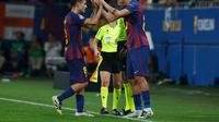 Marc Bernal masuk menggantikan Pedri di laga La Liga 2025/2026 antara Barcelona vs Valencia,&nbsp;Senin (15/9/2025).&nbsp;(AP Photo/Joan Monfort)