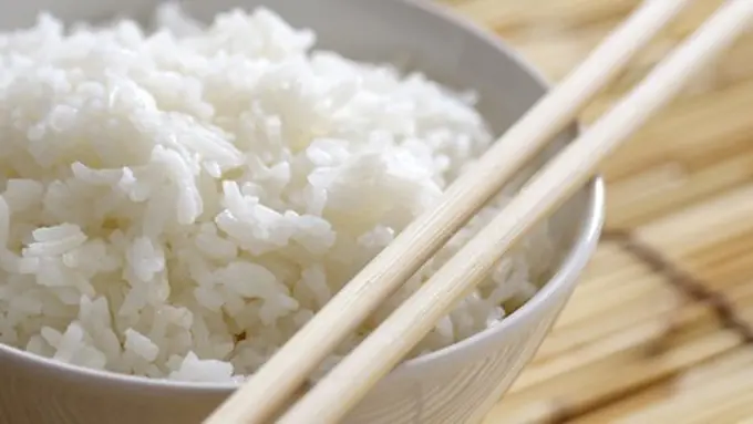 Nasi sering dituduh sebagai penyebab berat badan susah turun/copyright: thinkstockphotos.com
