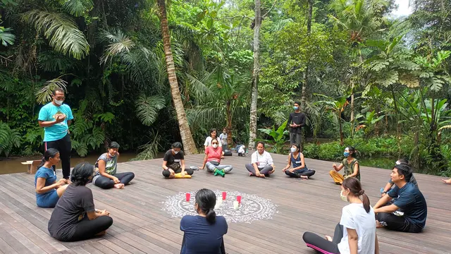 Mengajak jiwa kecil bermain bersama Coach Endra