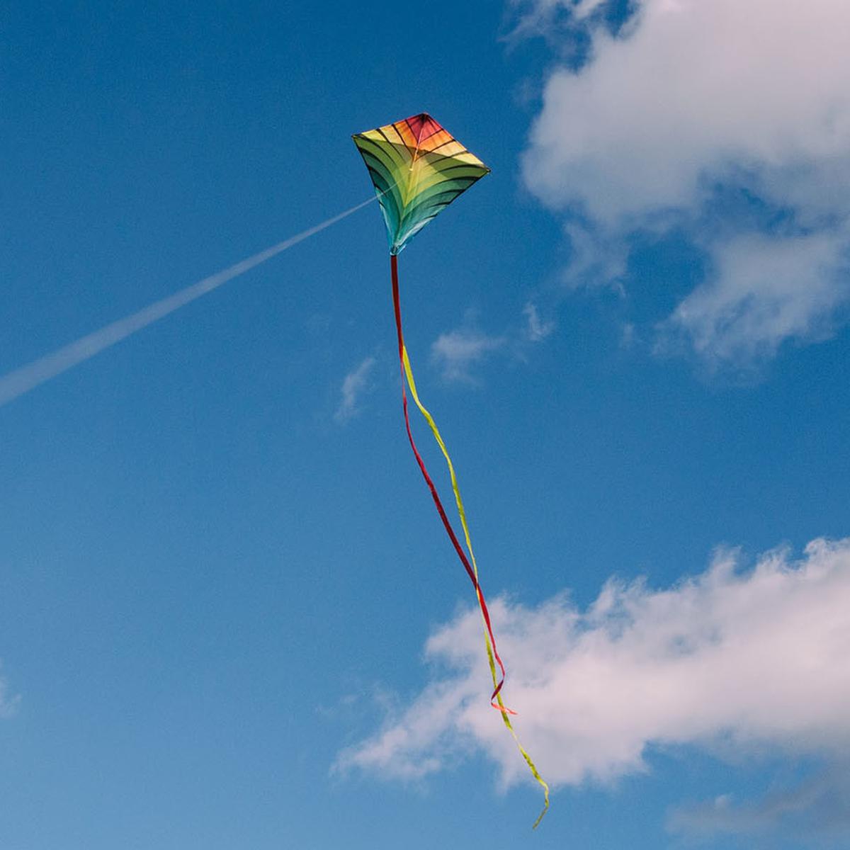 12 Arti Mimpi Layang-Layang, Pertanda Baik - Ragam Bola.com