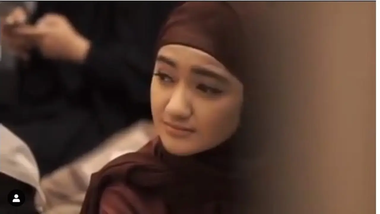 Marcella Simon Putuskan Jadi Mualaf, Ini 7 Potret Terbarunya