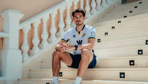 Elkan Baggott Debut di Millwall: 90 Menit, 19 Aksi Bertahan, dan Clean Sheet