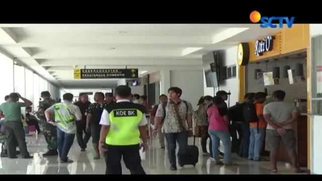 Pihak Bandara El Tari Kupang mengaku telah merugi hingga Rp 300 juta akibat pembatalan jadwal penerbangan ke Bali.