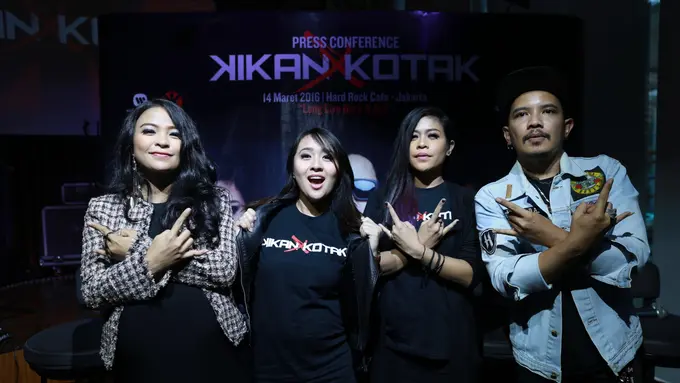 [Bintang] Kotak dan Tantri