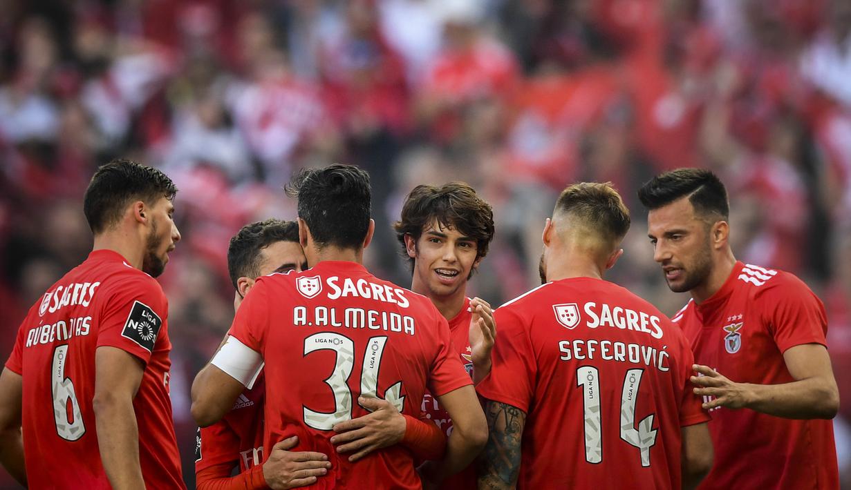 Atletico Madrid berhasil mengalahkan Real Madrid yang juga disebutkan ikut memburu tanda tangan dari Joao Felix. (Photo by PATRICIA DE MELO MOREIRA / AFP)