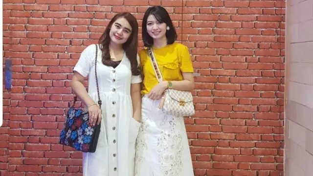 6 Kebersamaan Selvi Ananda dan Kakak yang Jarang Tersorot, Kompak Bak Sahabat