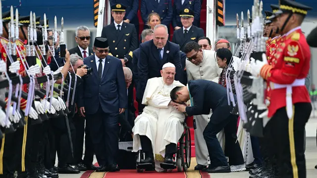 Tiba di Soekarno-Hatta, Paus Fransiskus Awali Lawatanya di Indonesia