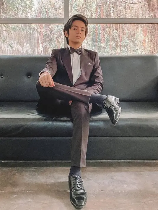 Penampilan Angga Yunanda yang kini semakin elegan juga membuatnya tampak lebih berkharisma.(instagram.com/anggayunandareal16)