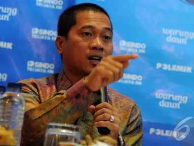 Wakil Sekjen PAN, Yandri Susanto berdiskusi dalam acara diskusi Polemik Bukan Parlemen Biasa, di Jakarta, Sabtu (11/10/2014) (Liputan6.com/Faisal R Syam)