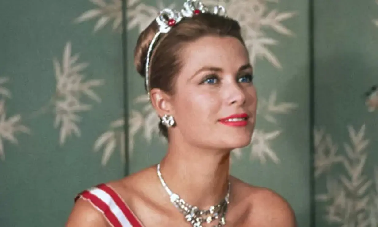 Grace Kelly (Pinterest)